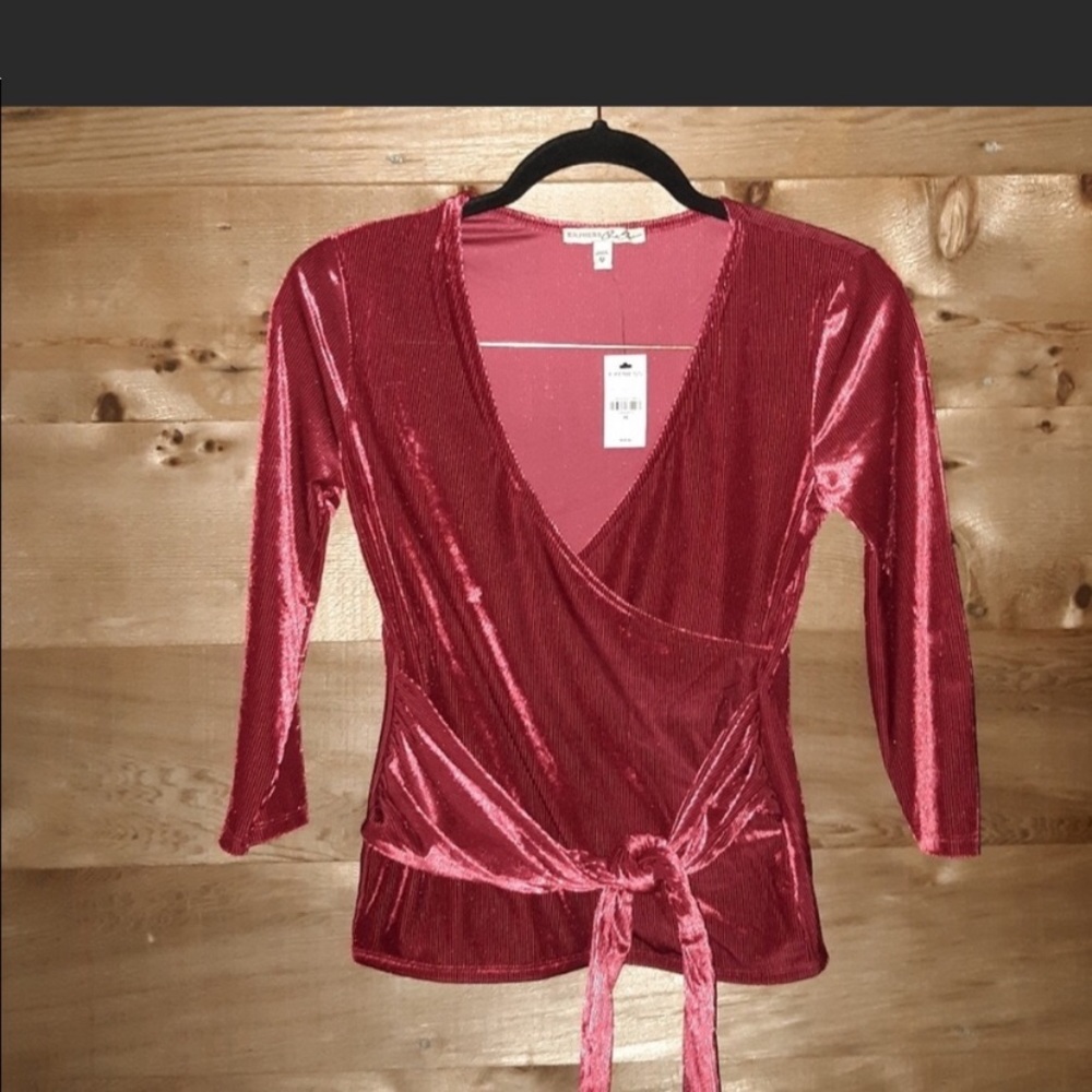 NEW EXPRESS TOP